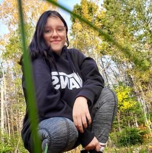 Meet your Posher, Alyson